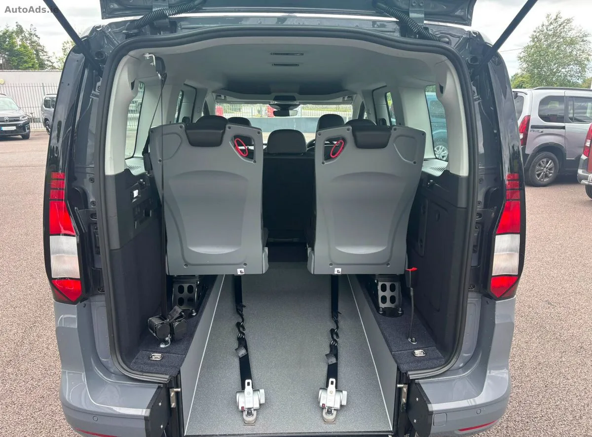 2026 Volkswagen Caddy Maxi Life – photo 12