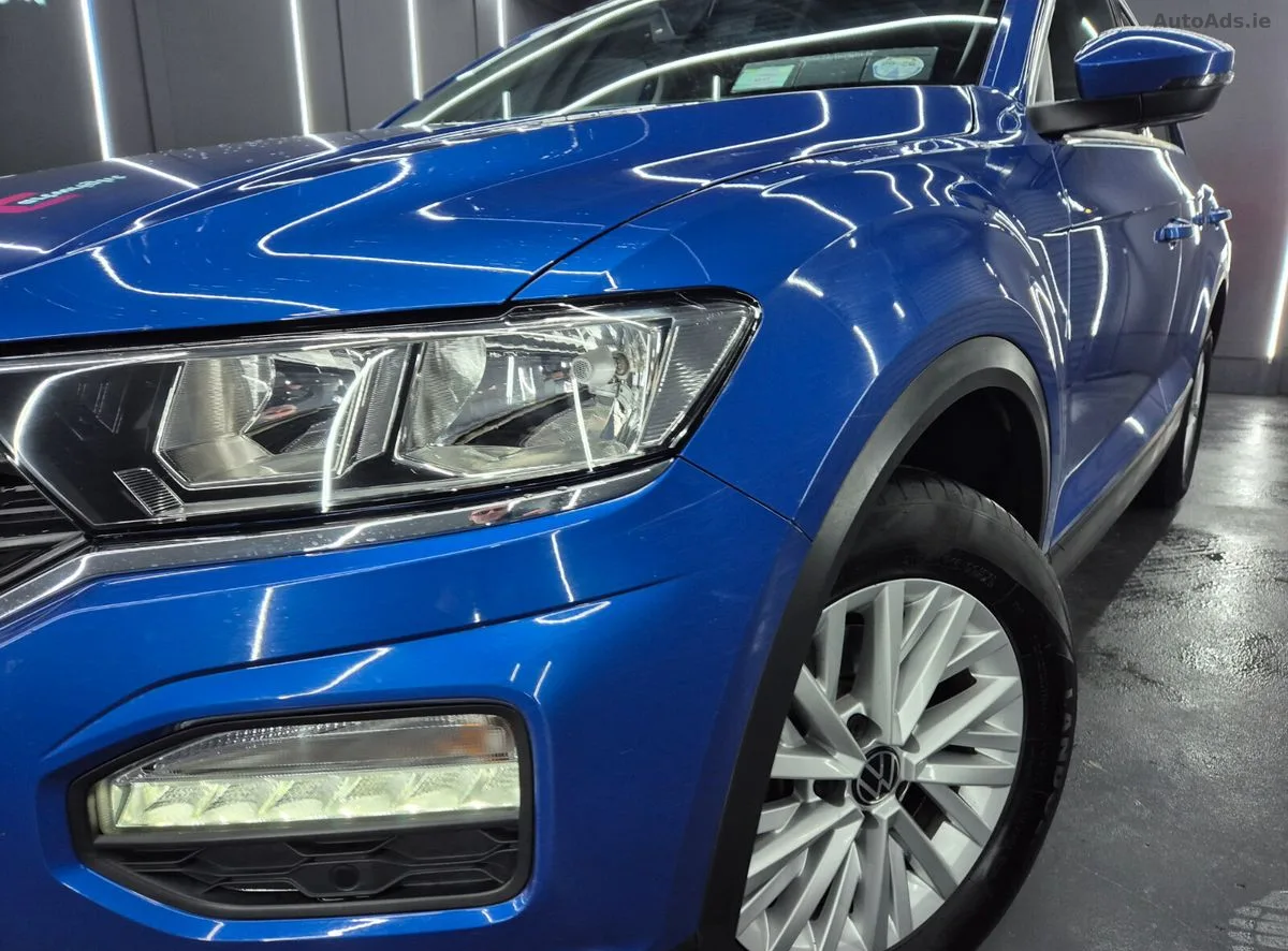 2021 Volkswagen T-Roc – photo 2
