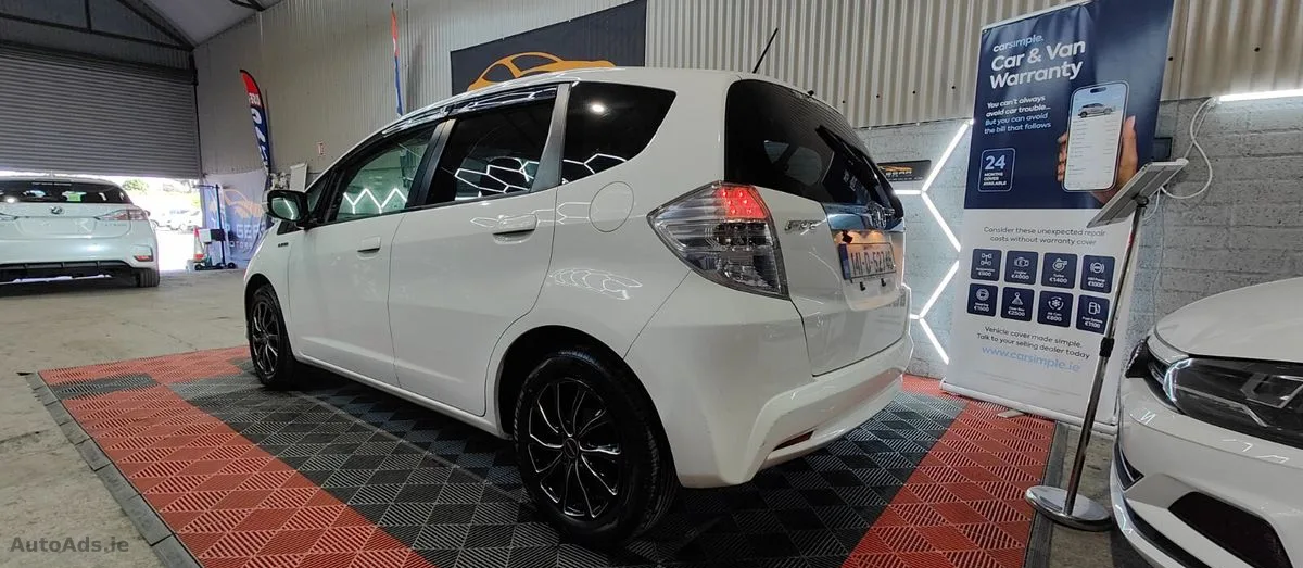 2014 Honda Fit – photo 9