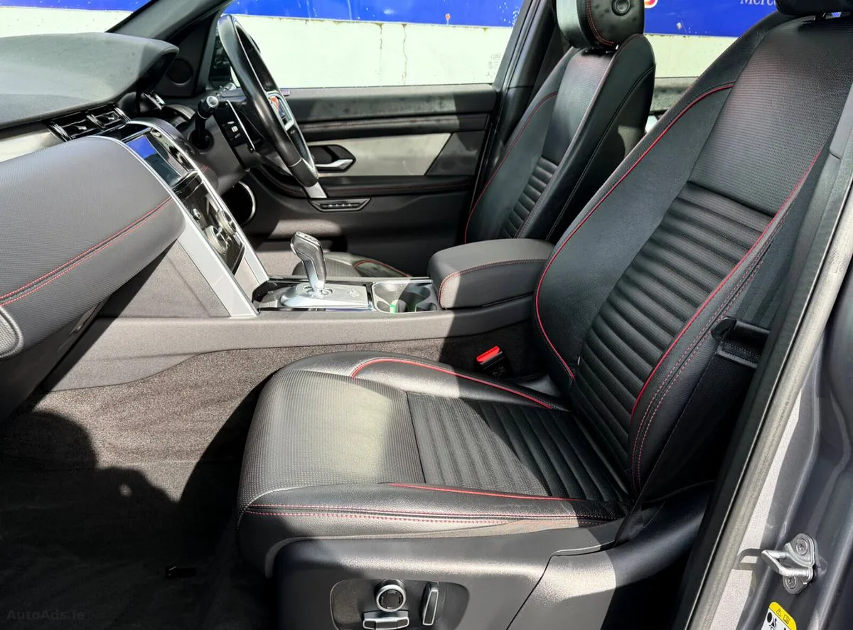 2022 Land Rover Discovery Sport – photo 4