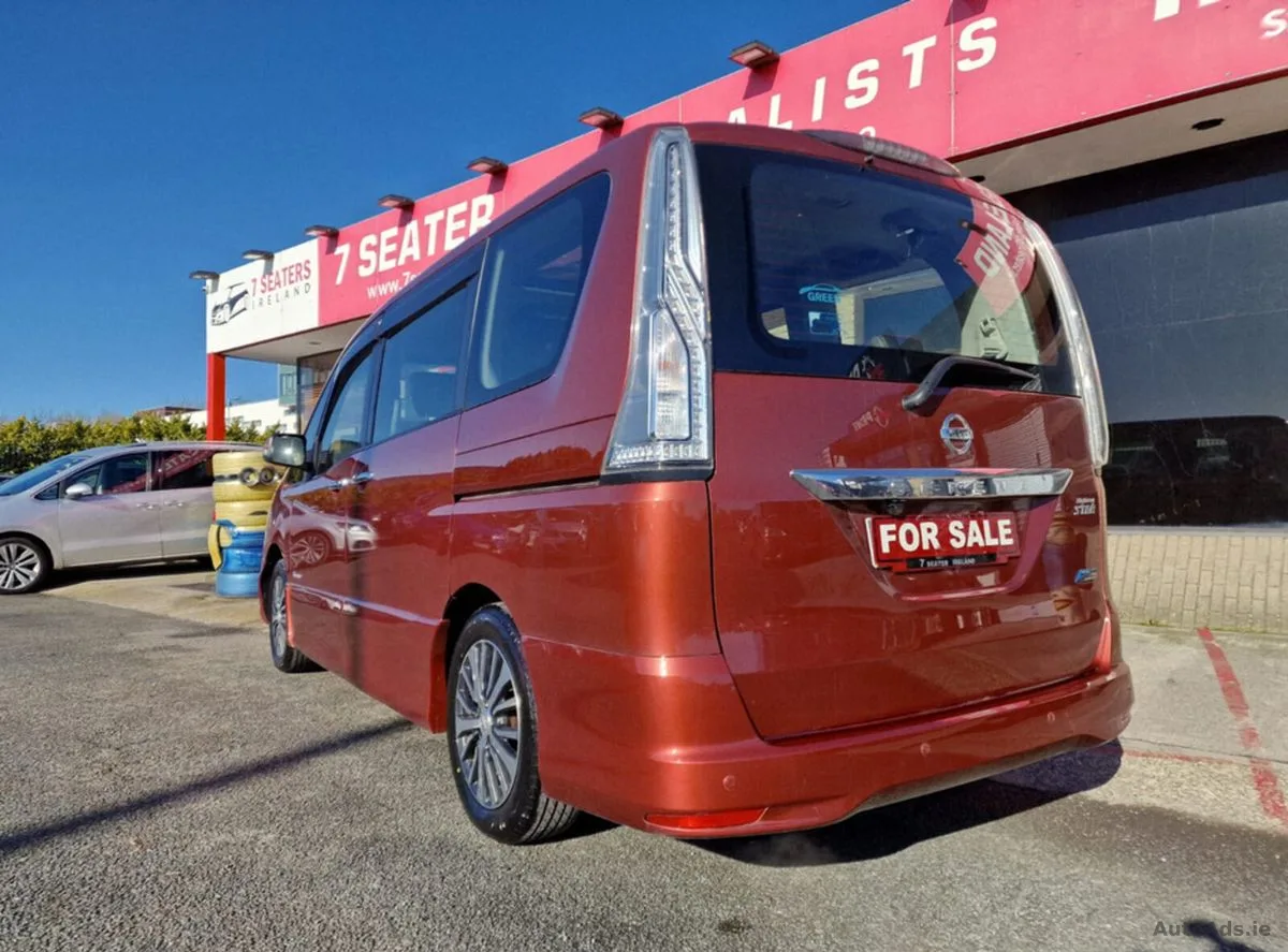 2015 Nissan Serena – photo 7