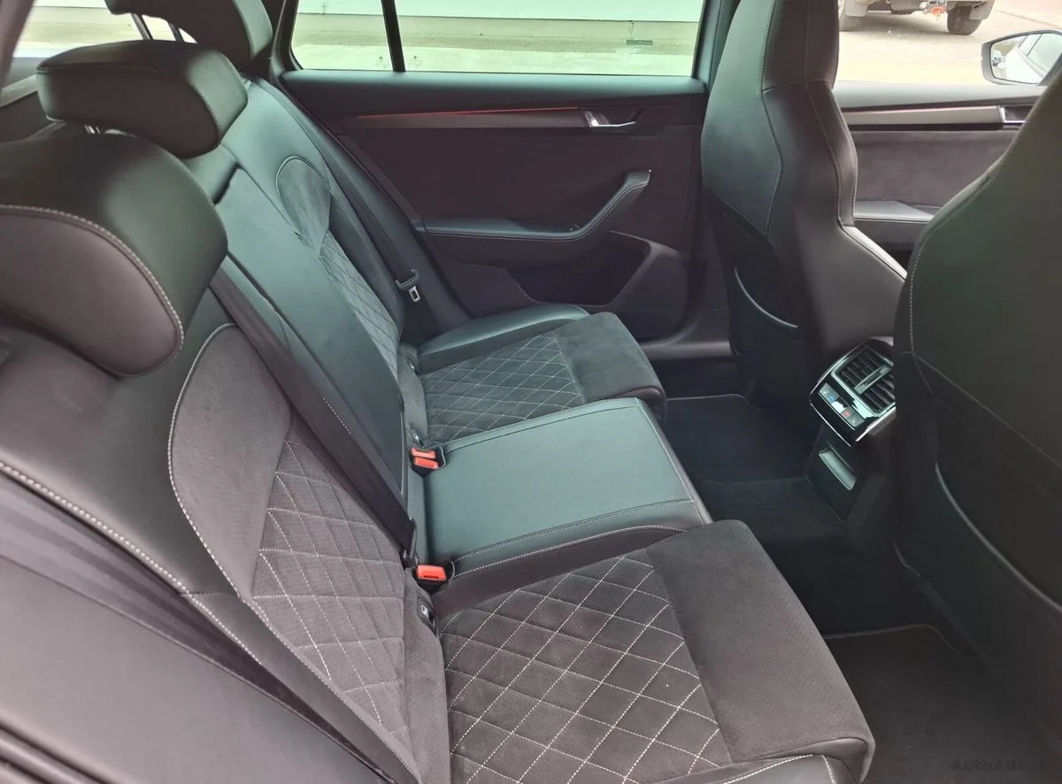 2020 Skoda Superb – photo 6