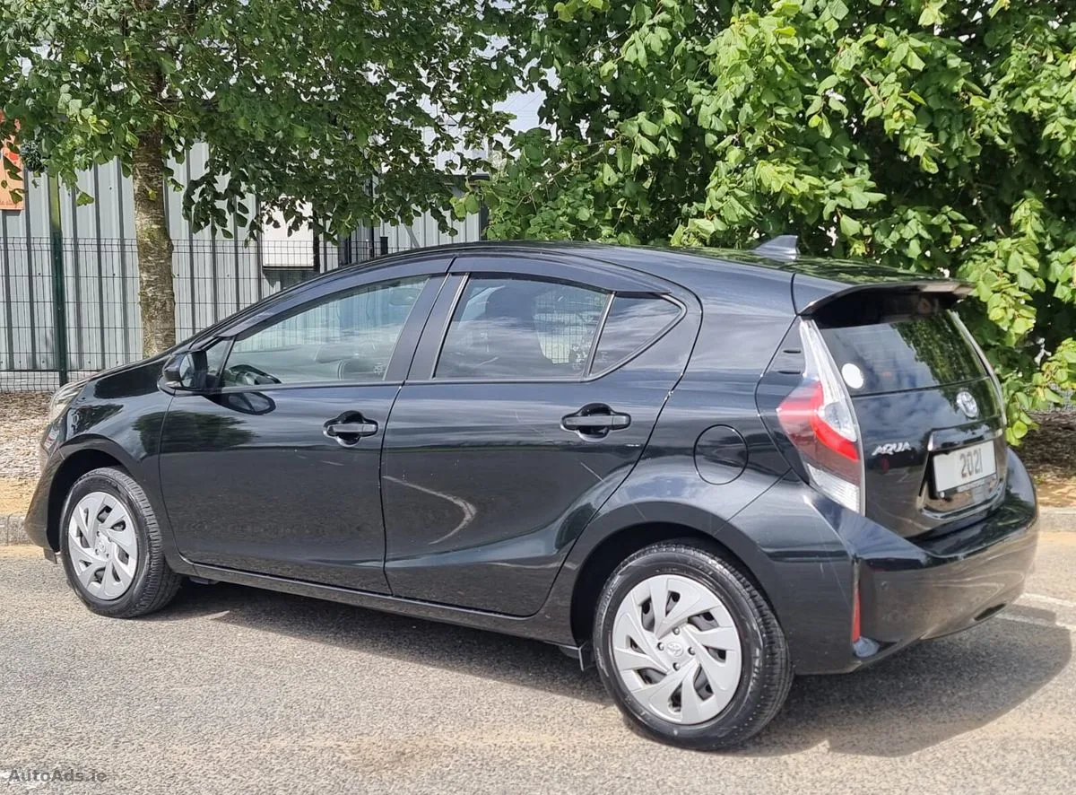 2021 Toyota Aqua – photo 10
