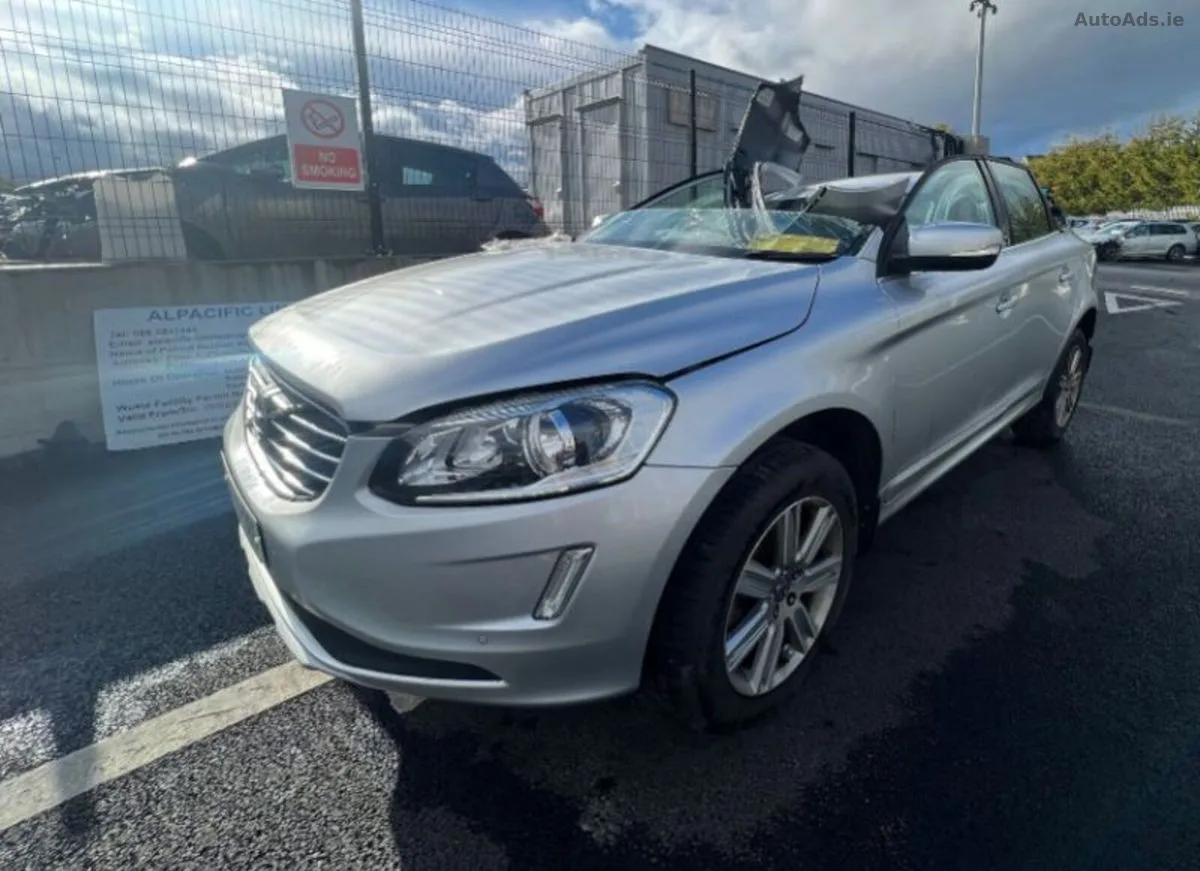 17 VOLVO XC60 Breaking