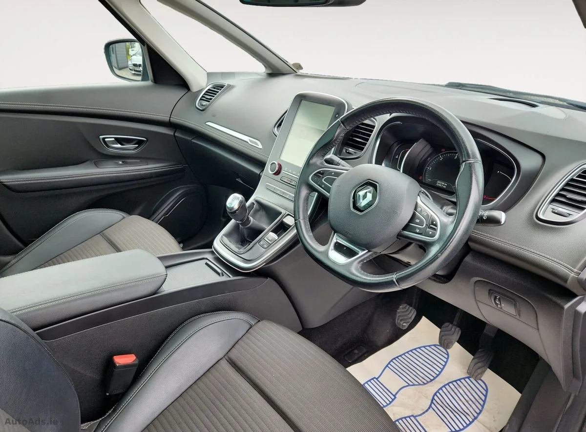 2017 Renault Scenic – photo 10