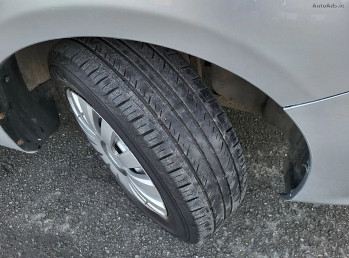 2010 Toyota Corolla – photo 10
