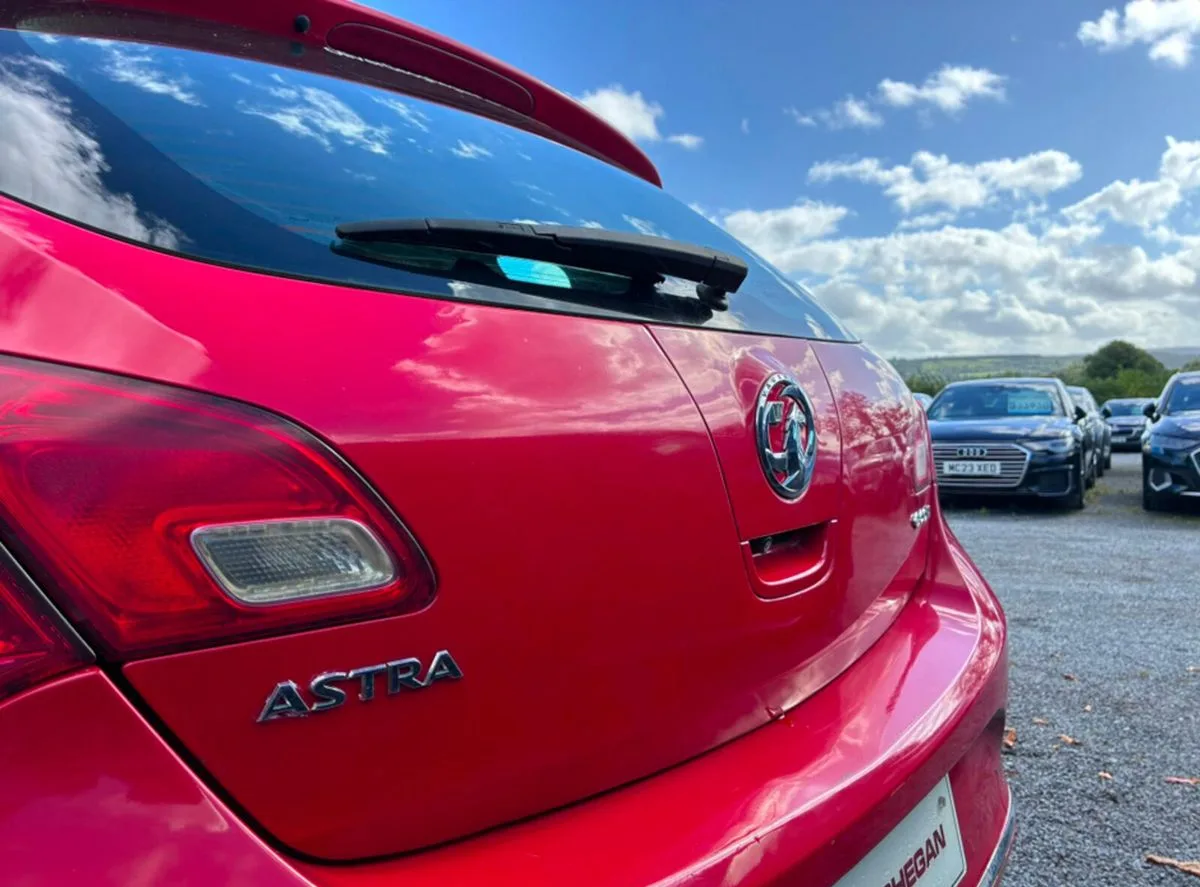 2013 Opel Astra – photo 17