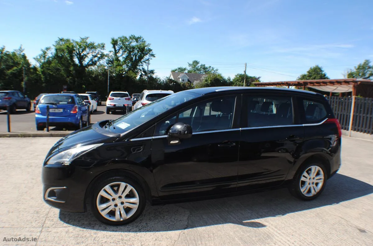 2015 Peugeot 5008 – photo 12