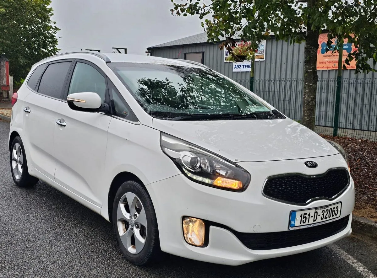 2015 Kia Carens – photo 2