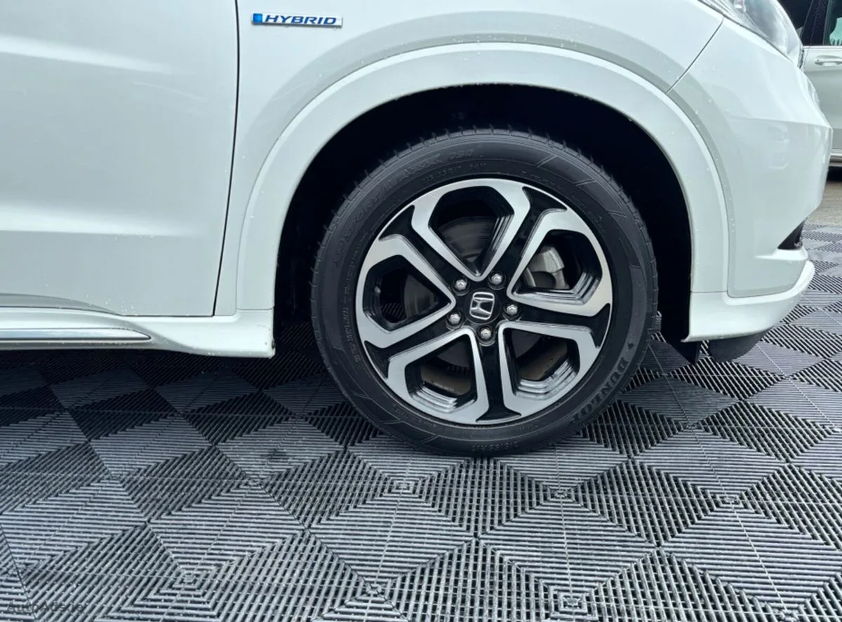 2016 Honda Vezel – photo 2