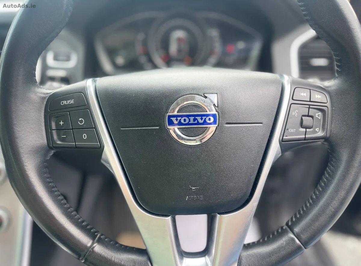 2017 Volvo XC60 – photo 16