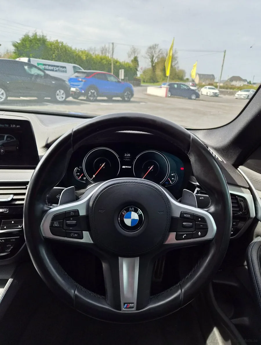 2018 BMW 5-Series – photo 14