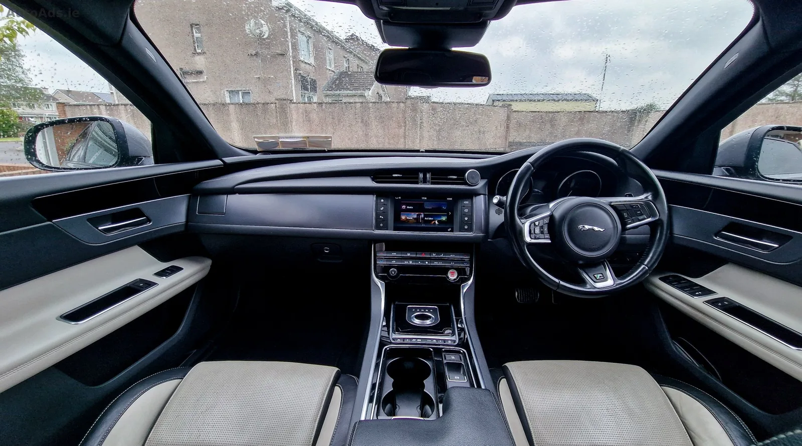 2016 Jaguar XF