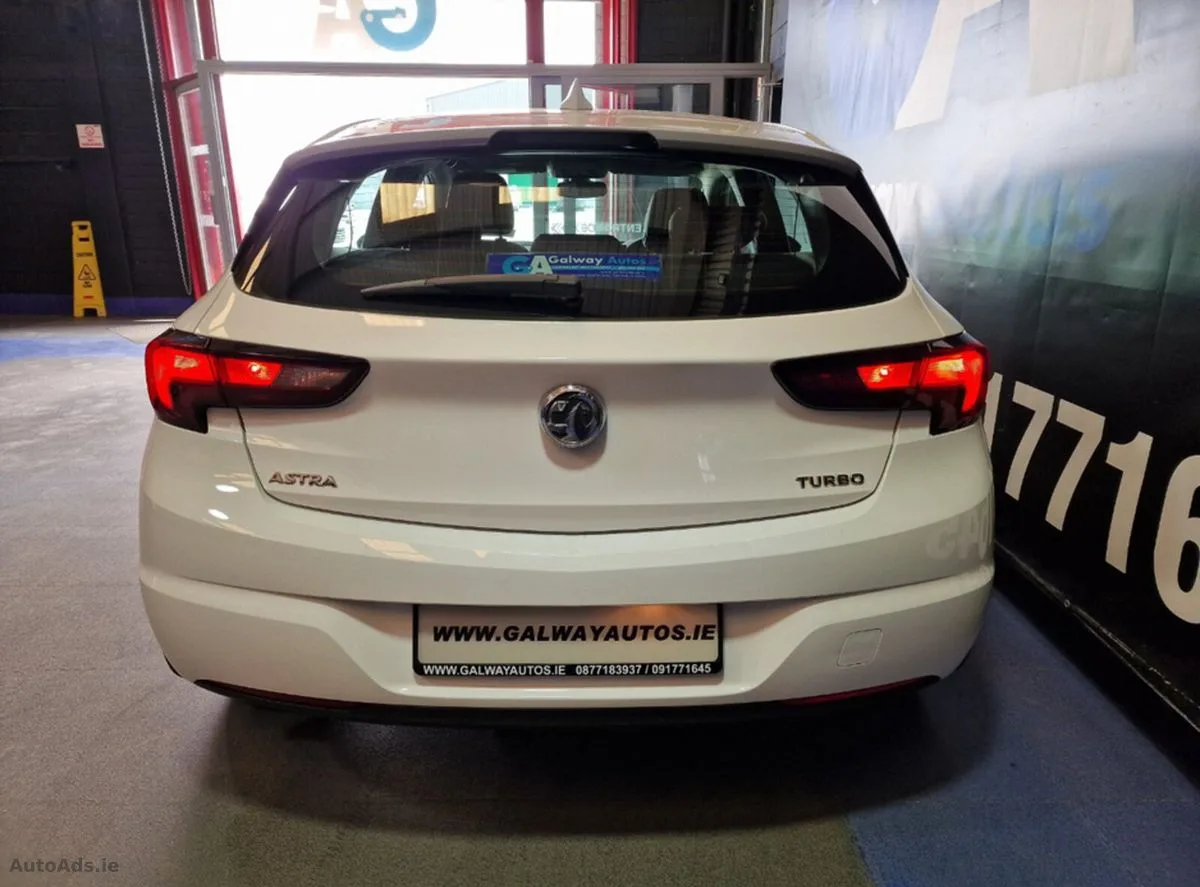 2017 Vauxhall Astra – photo 8
