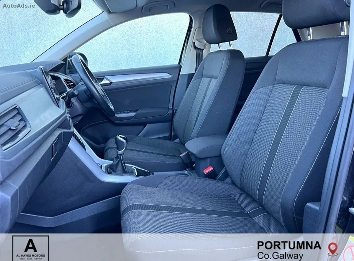 2023 Volkswagen T-Roc – photo 3