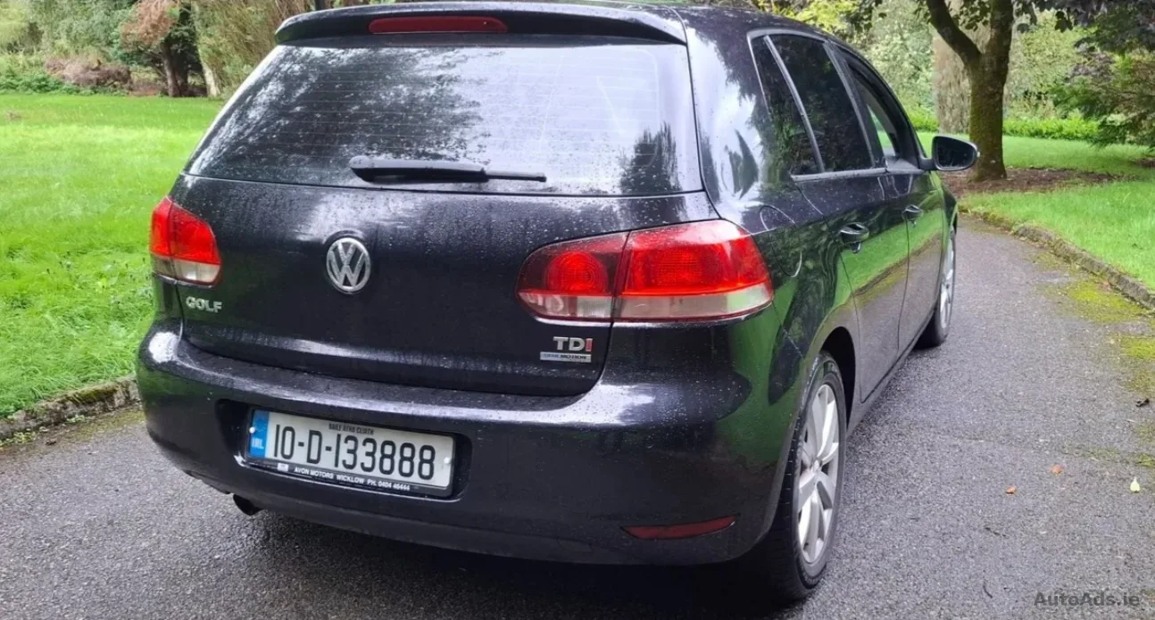 2010 Volkswagen Golf – photo 2