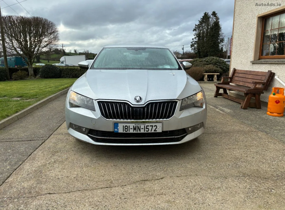 2018 Skoda Superb – photo 2