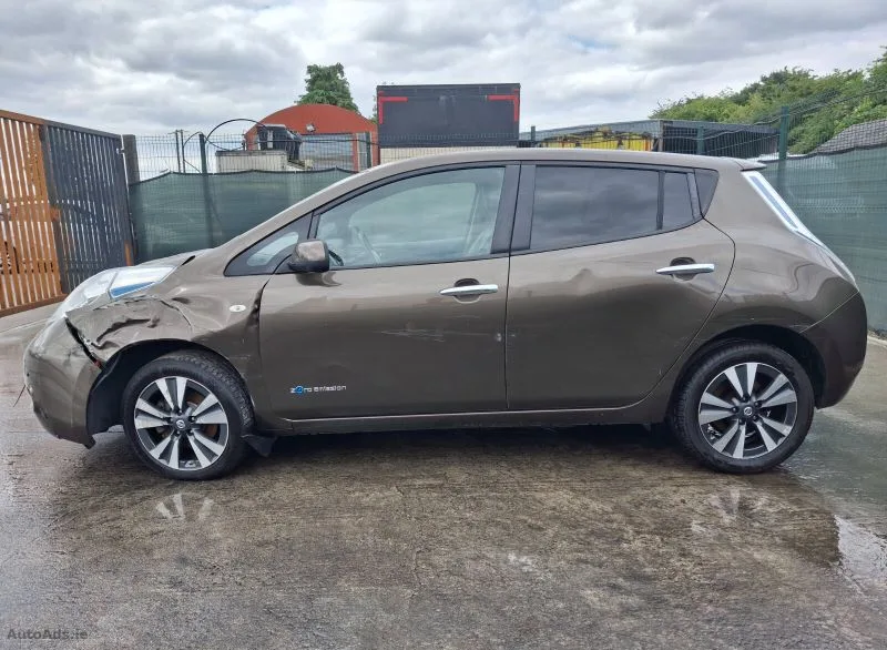 2016 Nissan Leaf – photo 2