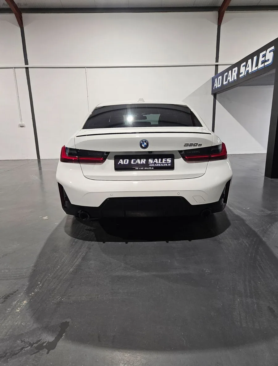 2025 BMW 3-Series – photo 7