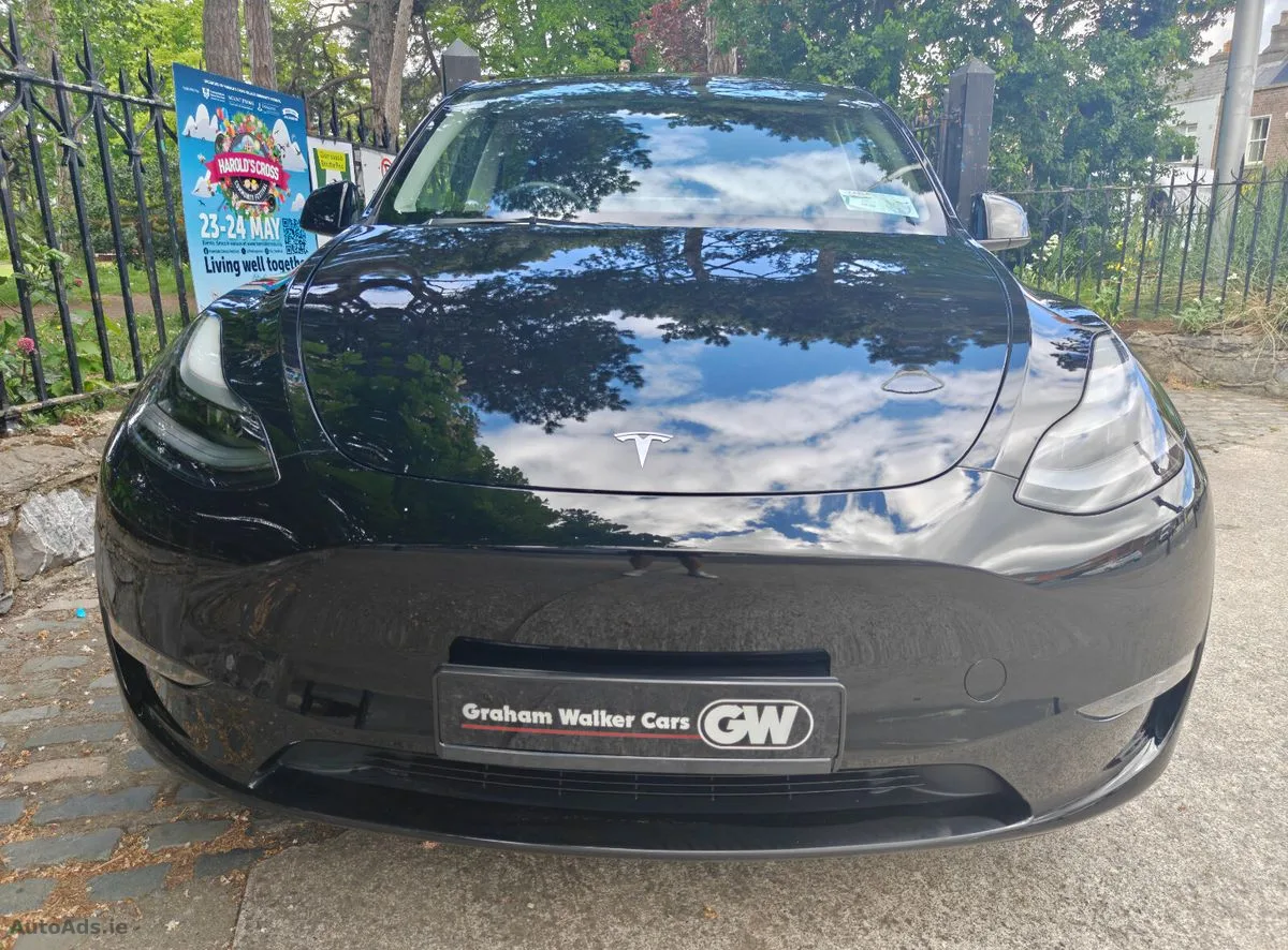 2024 Tesla Model Y – photo 3