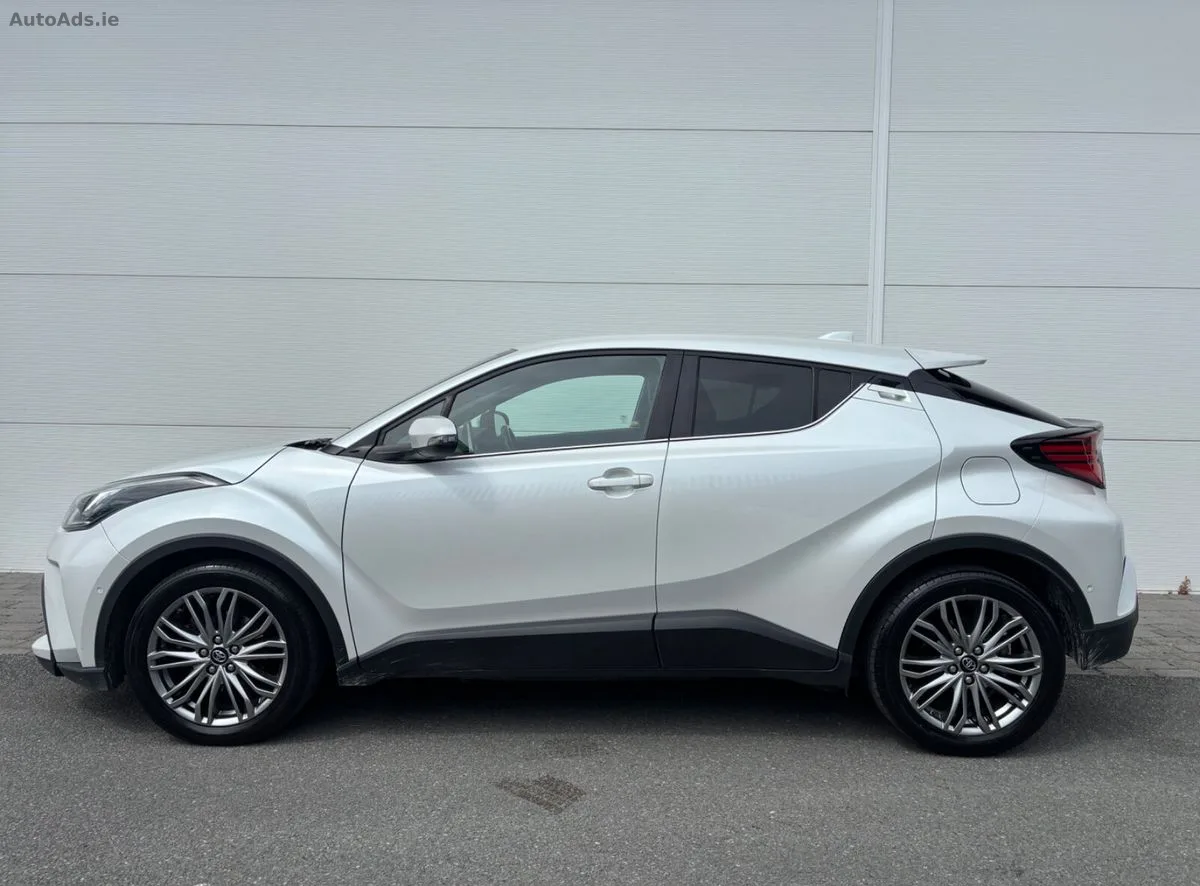 2022 Toyota C-HR – photo 12