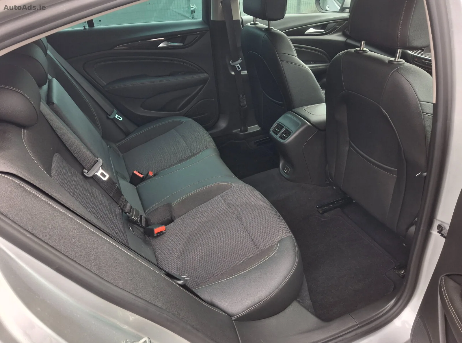 2018 Vauxhall Insignia – photo 14