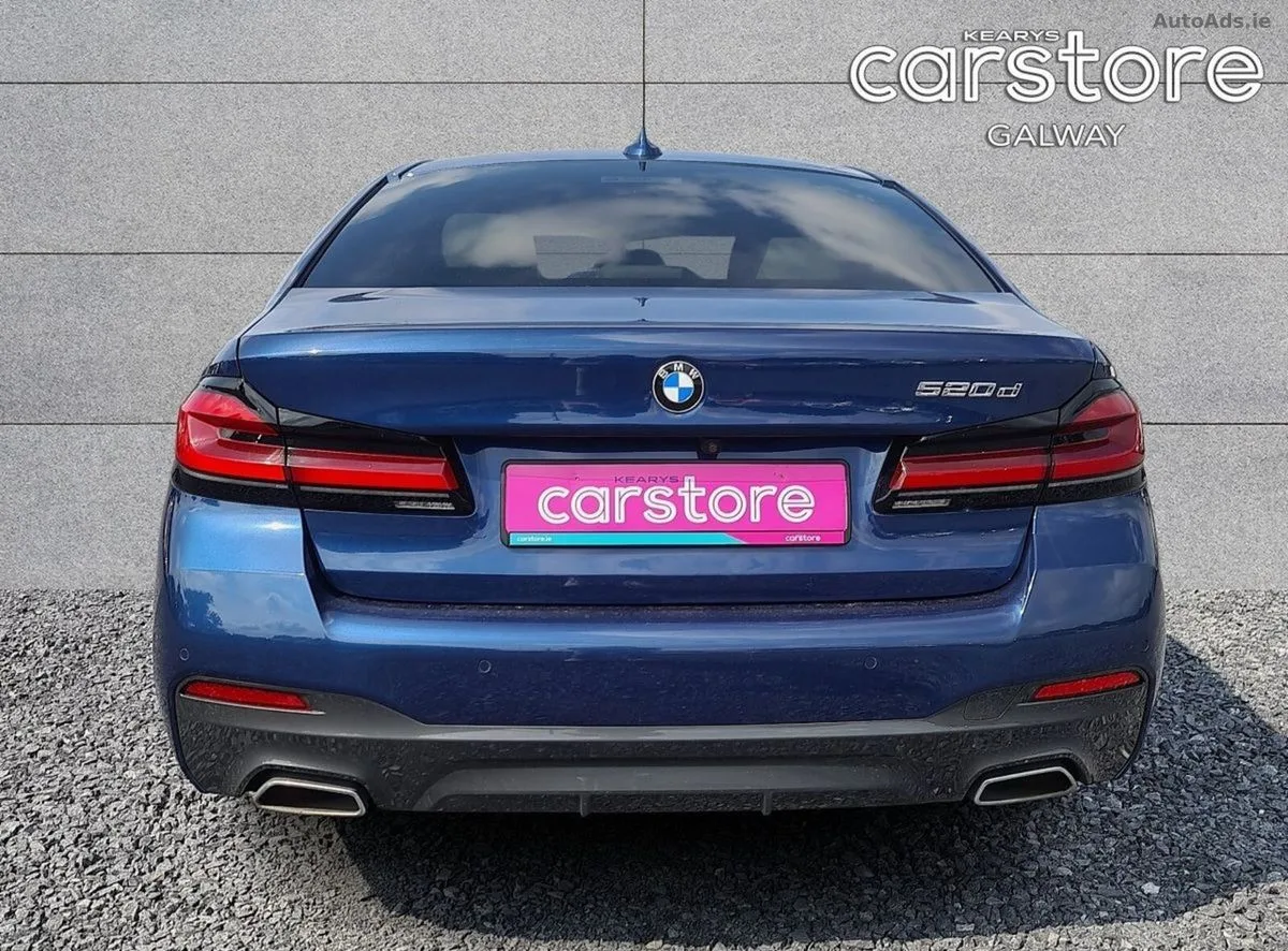 2022 BMW 5-Series – photo 4
