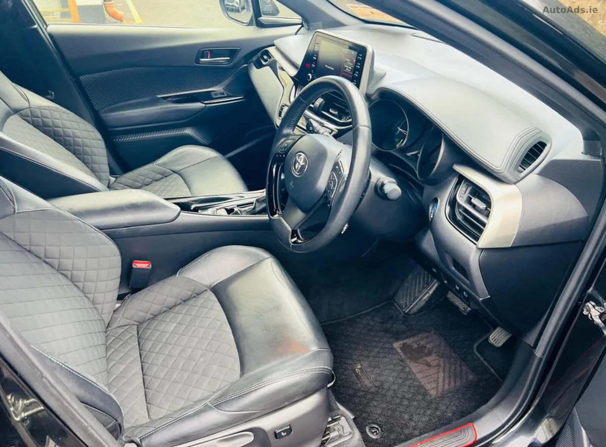 2020 Toyota C-HR – photo 12