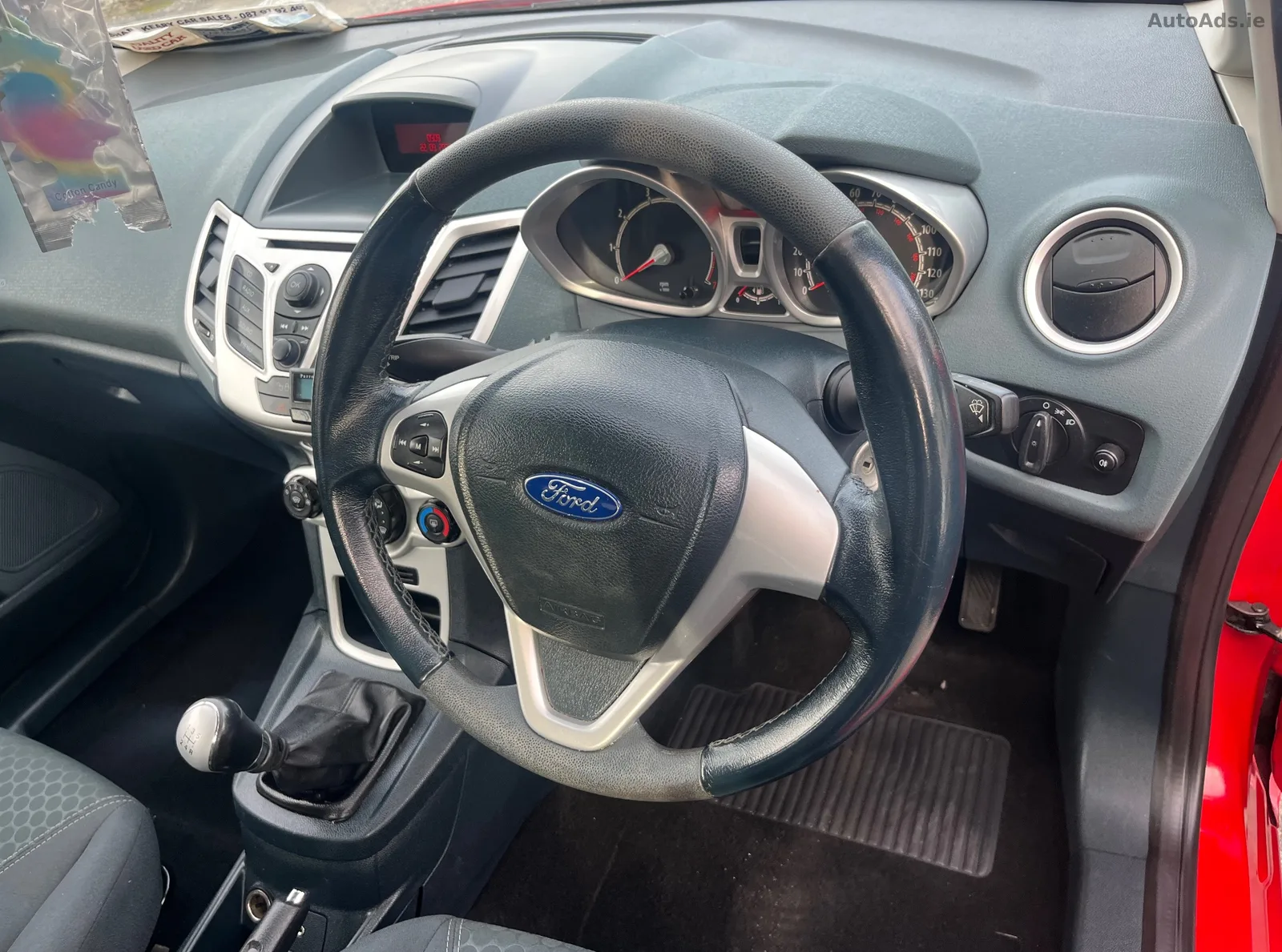 2010 Ford Fiesta – photo 6