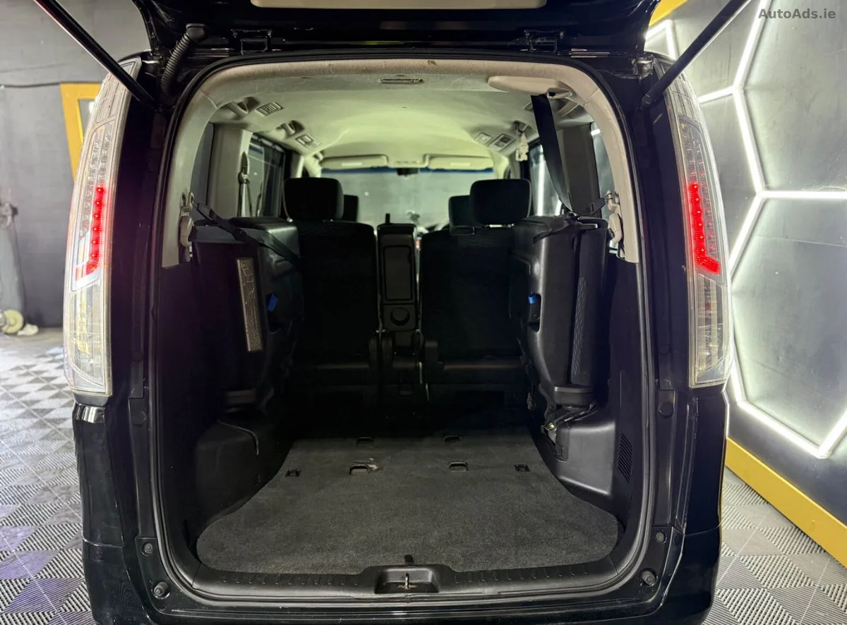 2013 Nissan Serena – photo 14