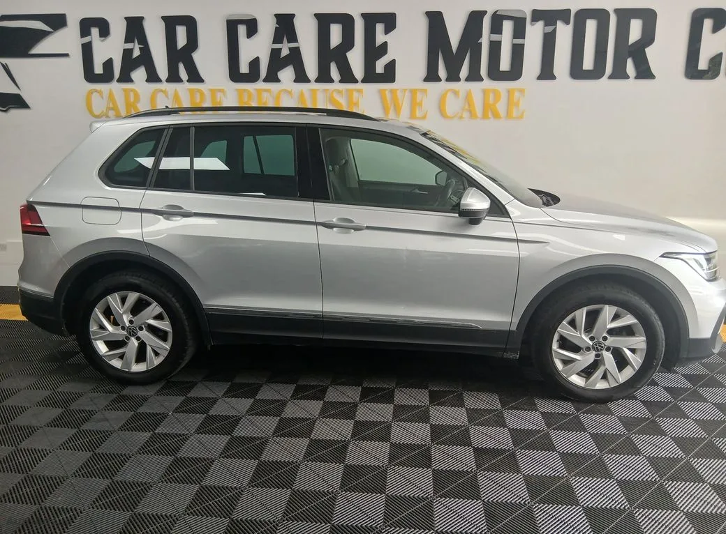 2023 Volkswagen Tiguan – photo 3