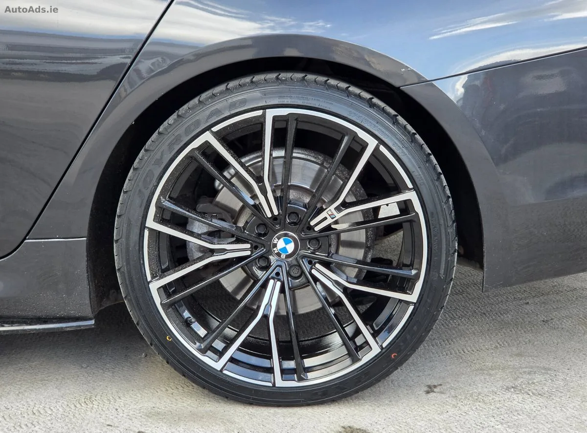 2019 BMW 5-Series – photo 14