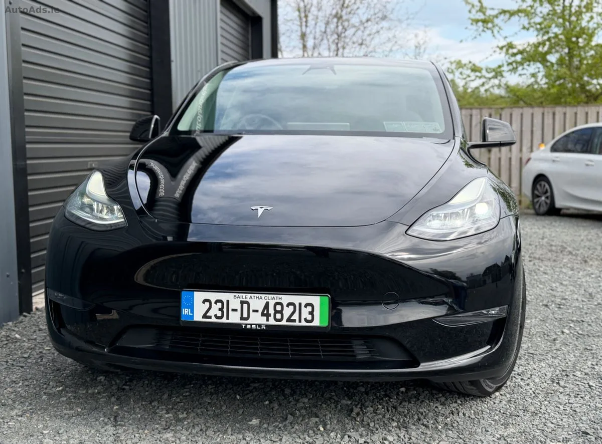 2023 Tesla Model Y – photo 2