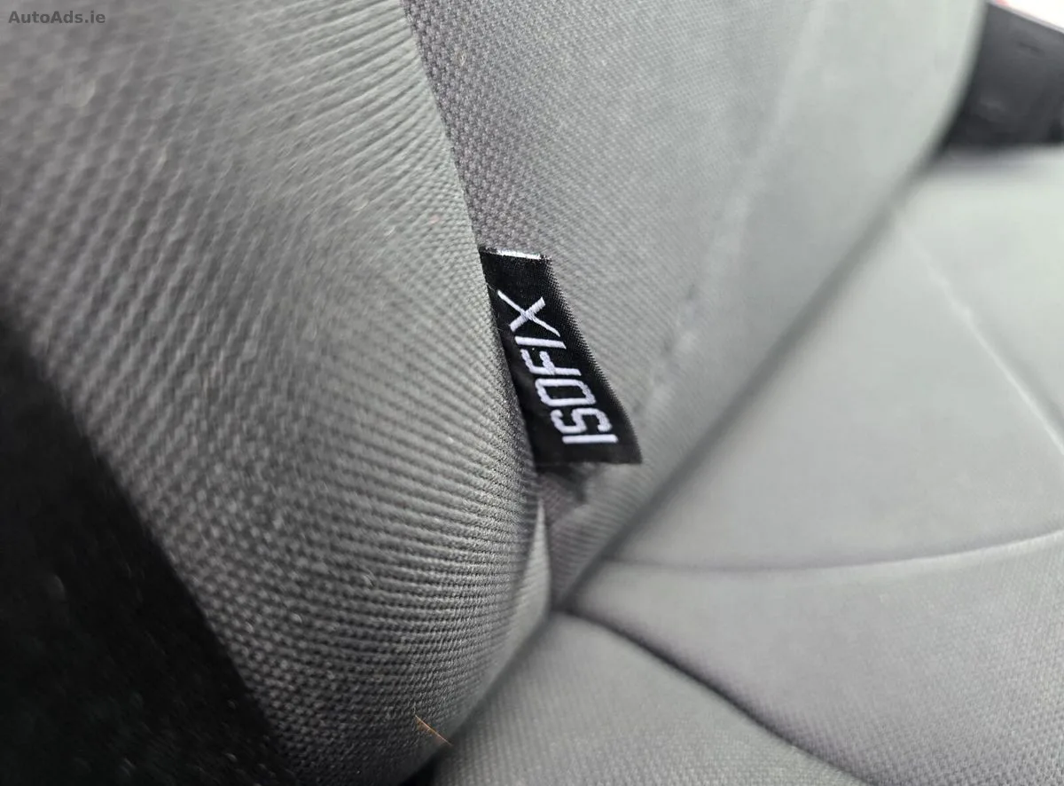 2016 Ford Fiesta – photo 16