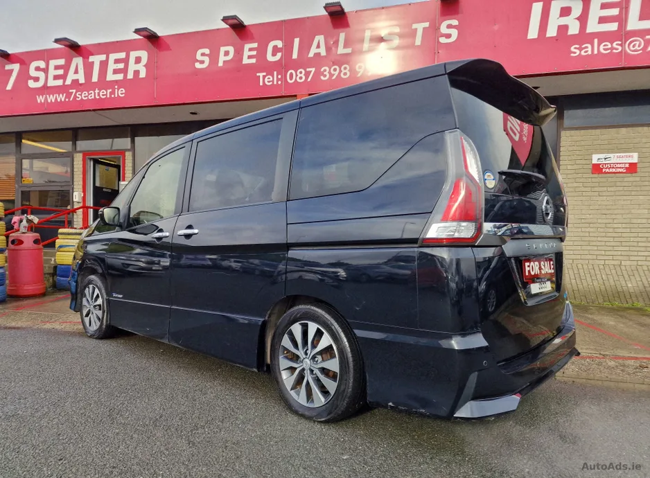 2017 Nissan Serena – photo 6