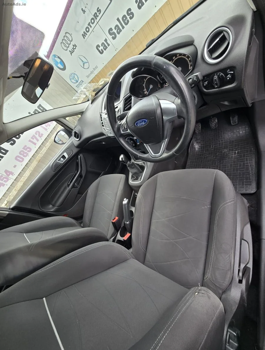 2016 Ford Fiesta – photo 14