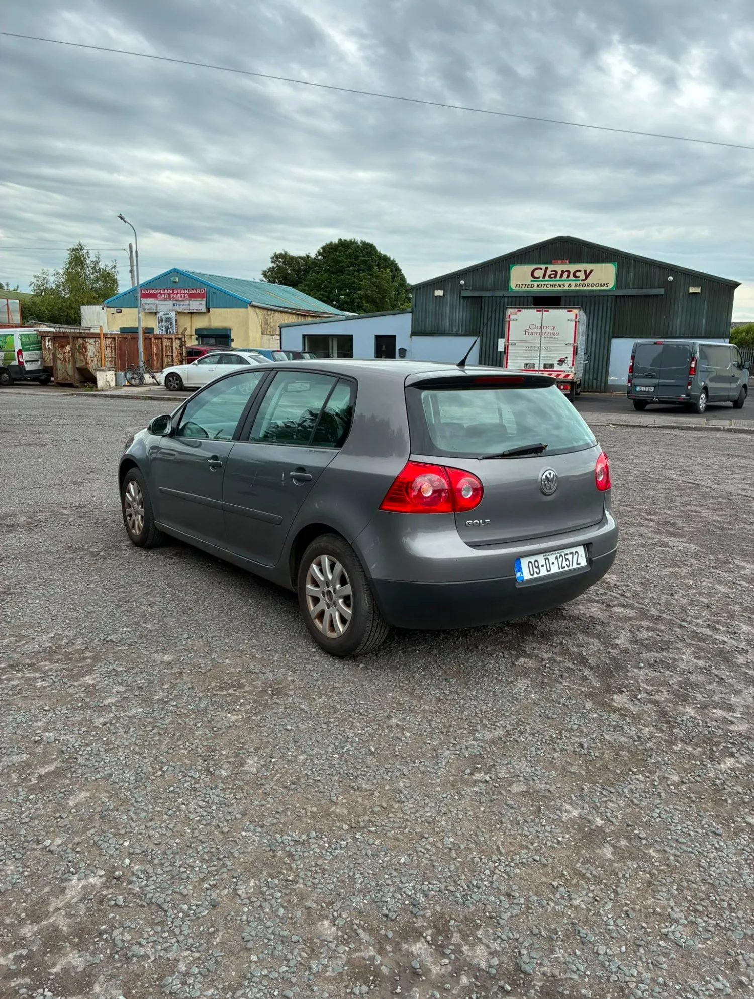 2009 Volkswagen Golf – photo 2