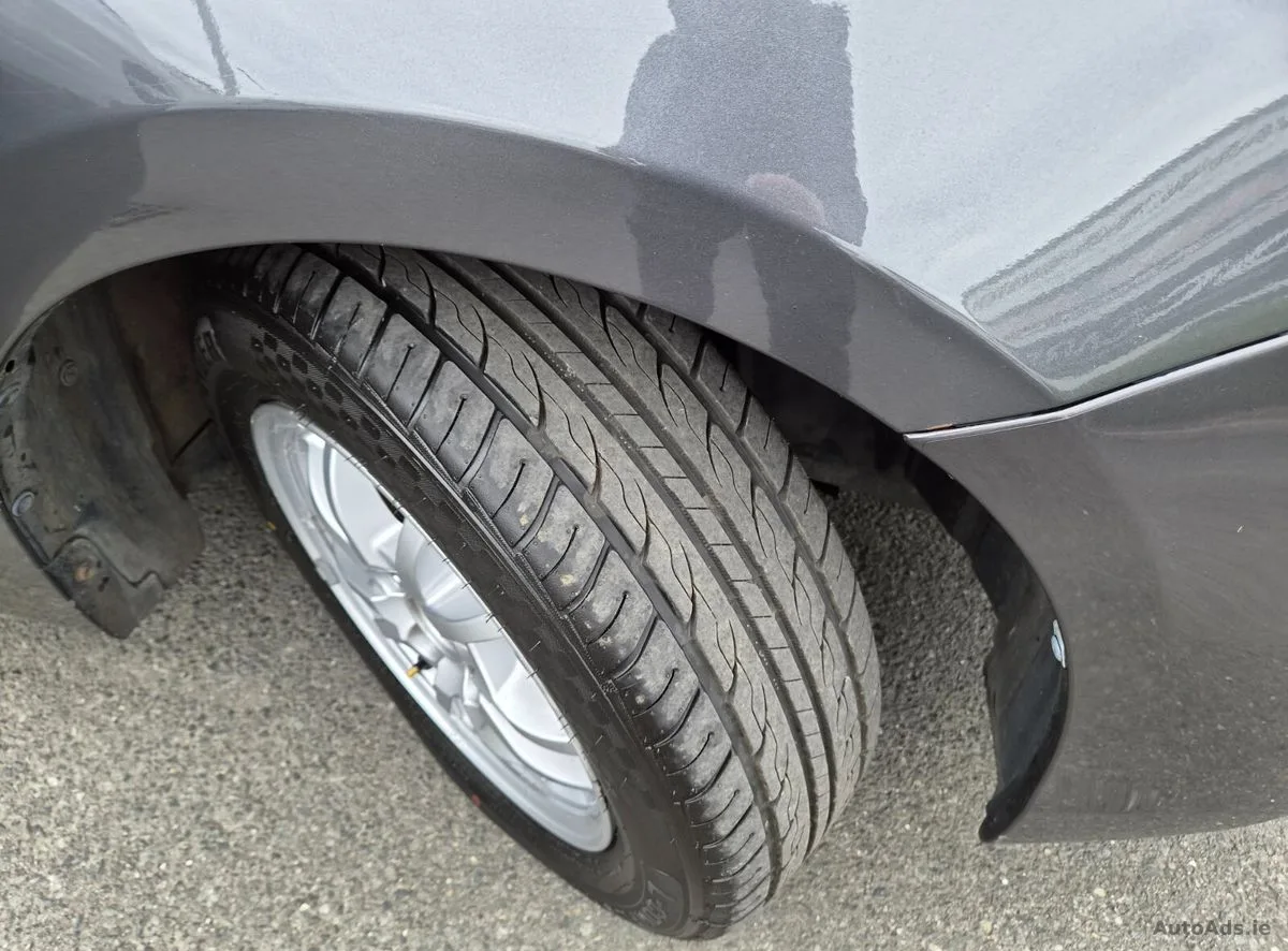 2012 Toyota Prius – photo 15