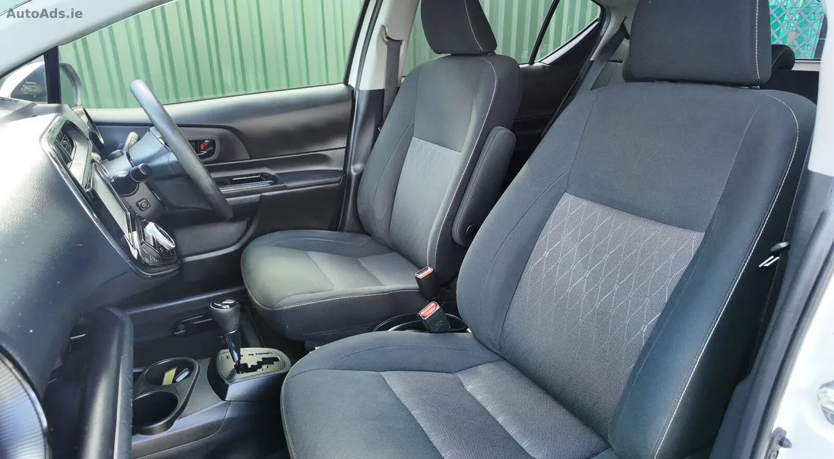 2020 Toyota Aqua – photo 16