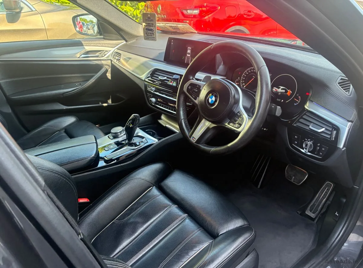 2019 BMW 5-Series – photo 13
