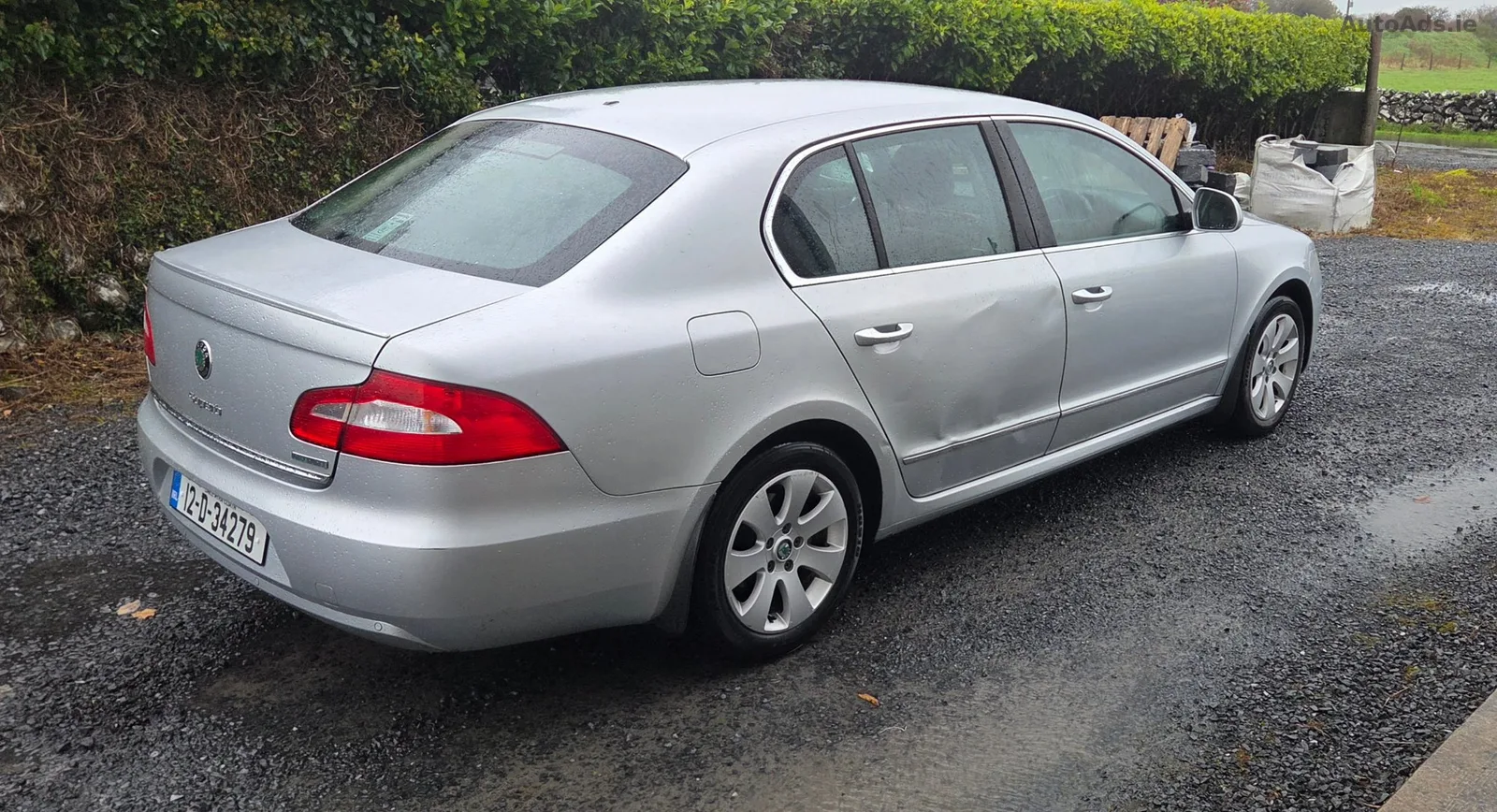 2012 Skoda Superb – photo 2