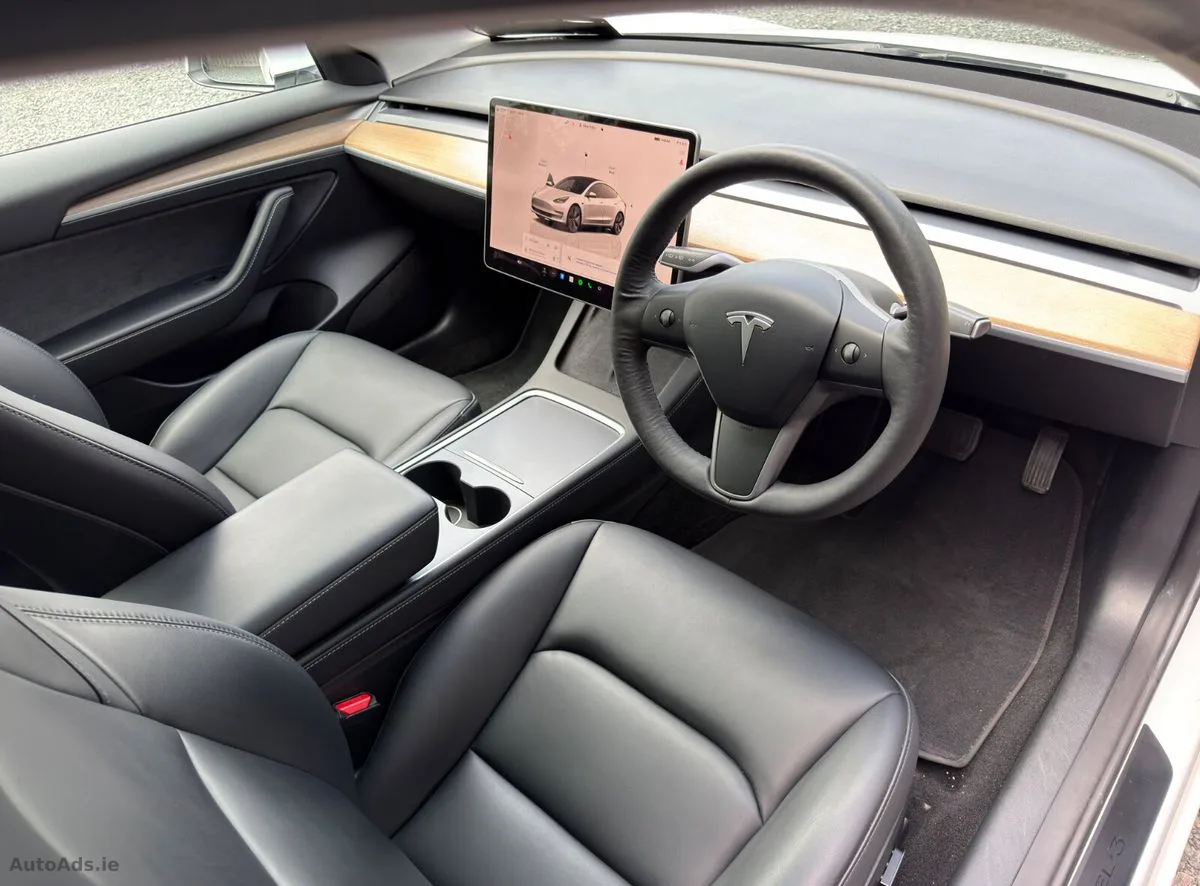 2023 Tesla Model 3 – photo 14