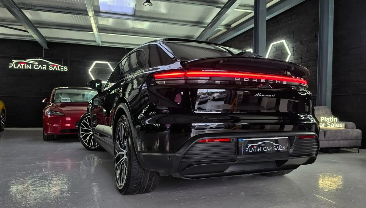 2024 Porsche Macan – photo 19