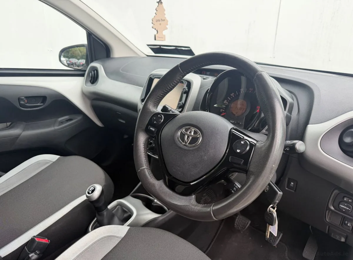 2015 Toyota Aygo – photo 10