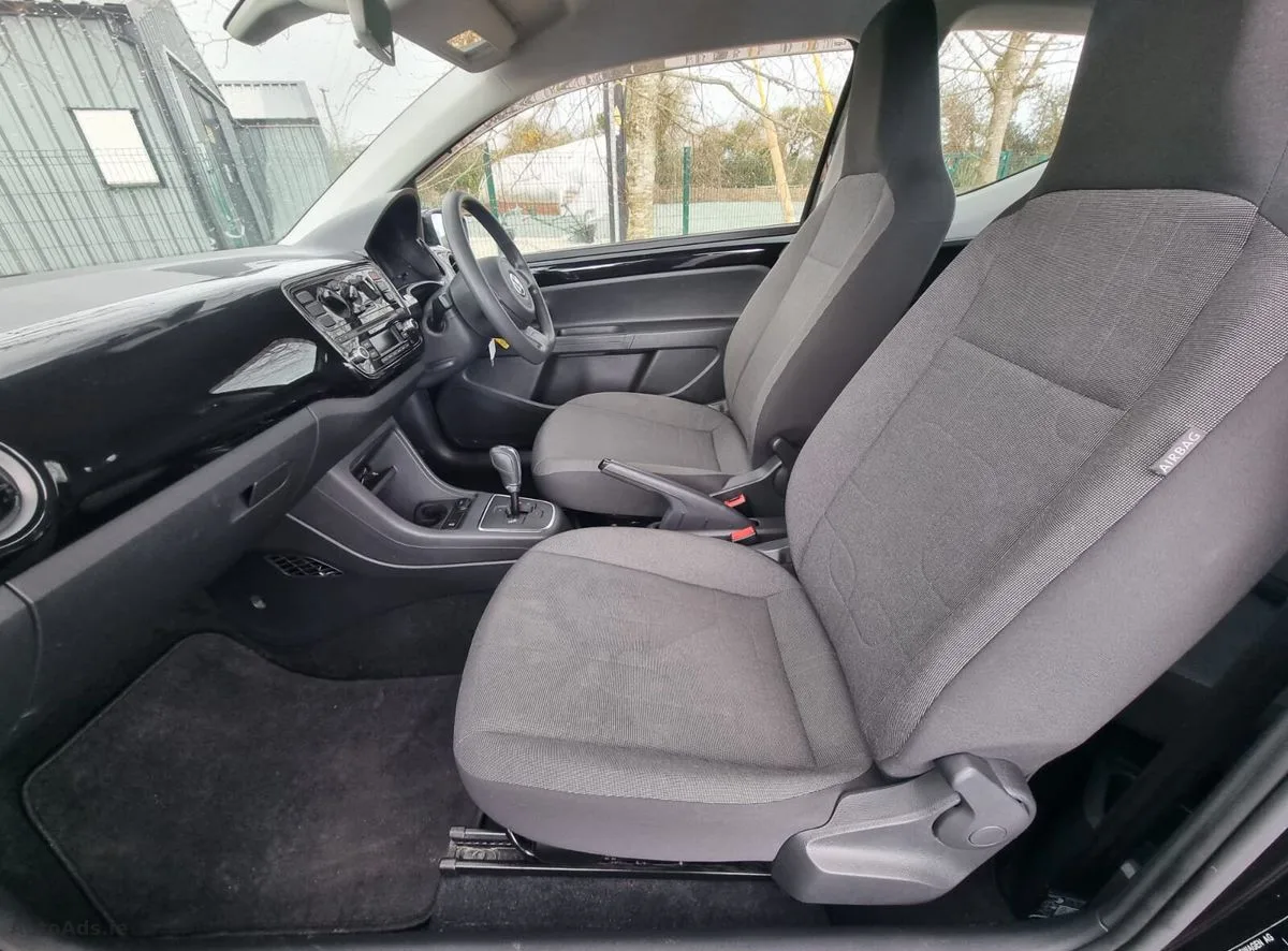 2014 Volkswagen up! – photo 14