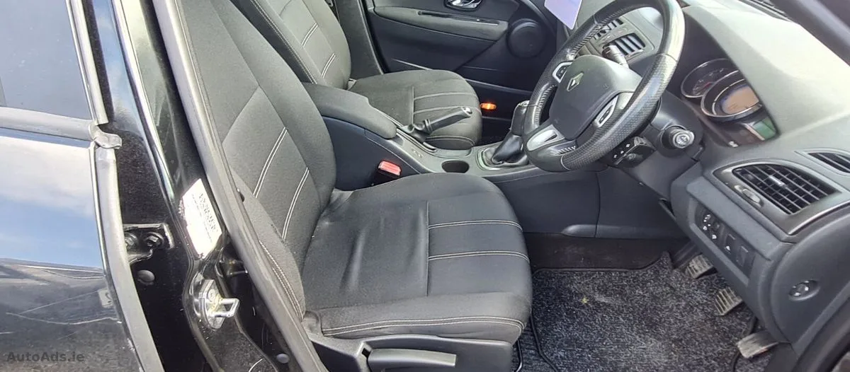 2014 Renault Fluence – photo 7