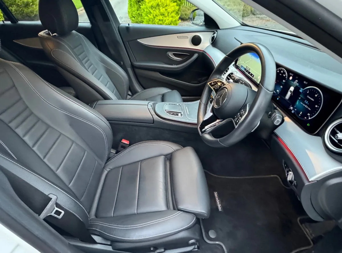 2022 Mercedes-Benz E-Class – photo 8