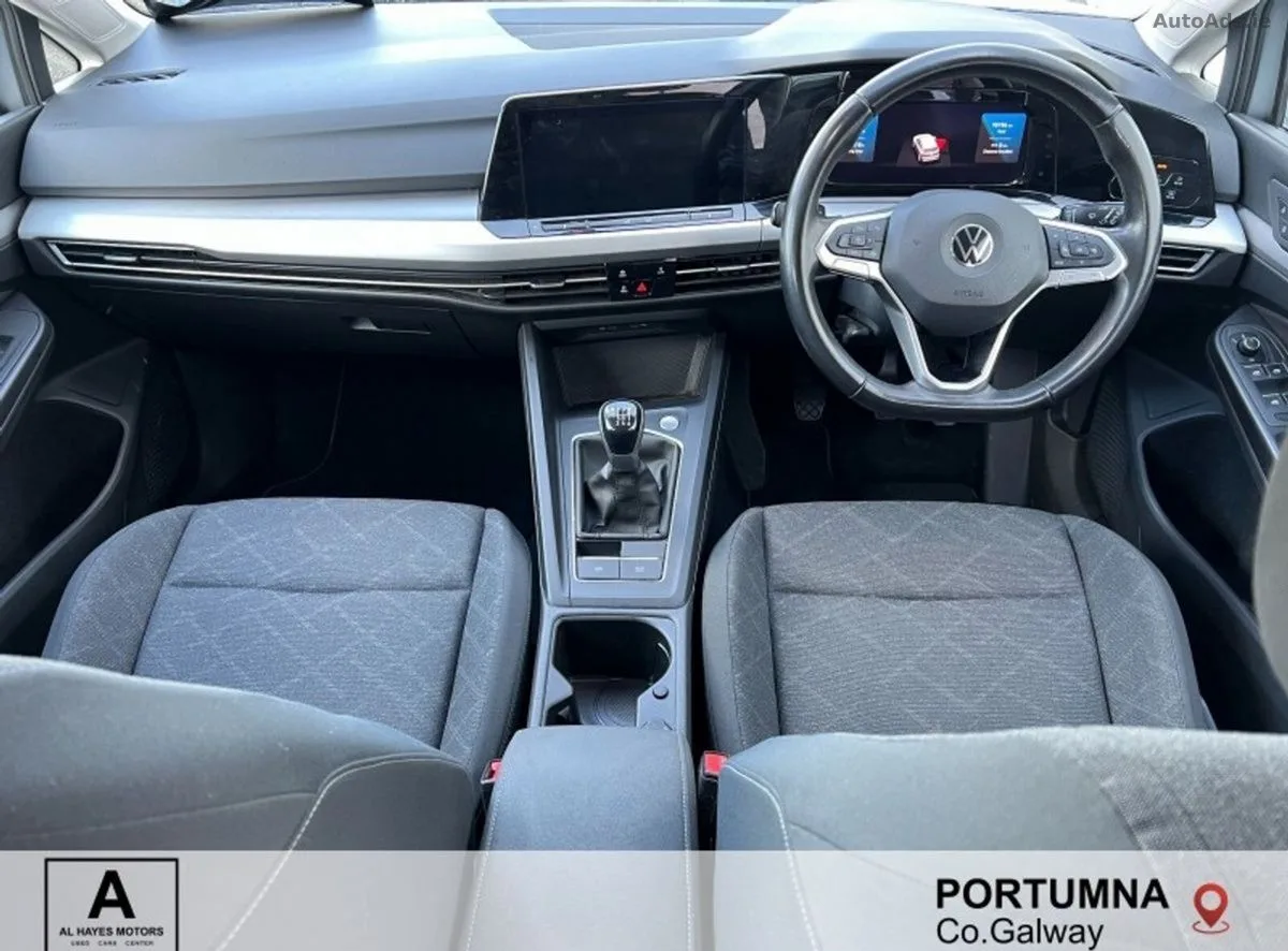 2021 Volkswagen Golf – photo 2