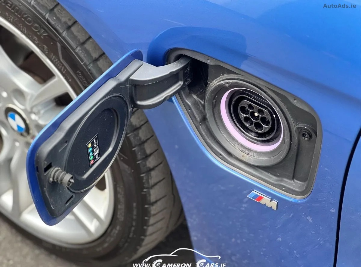 2017 BMW 3-Series – photo 14