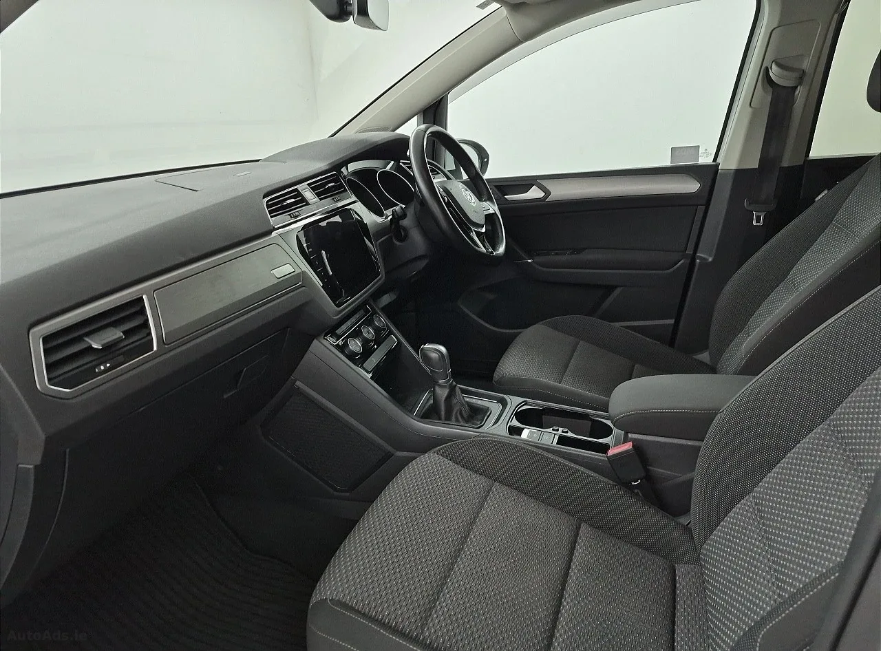 2019 Volkswagen Touran – photo 4